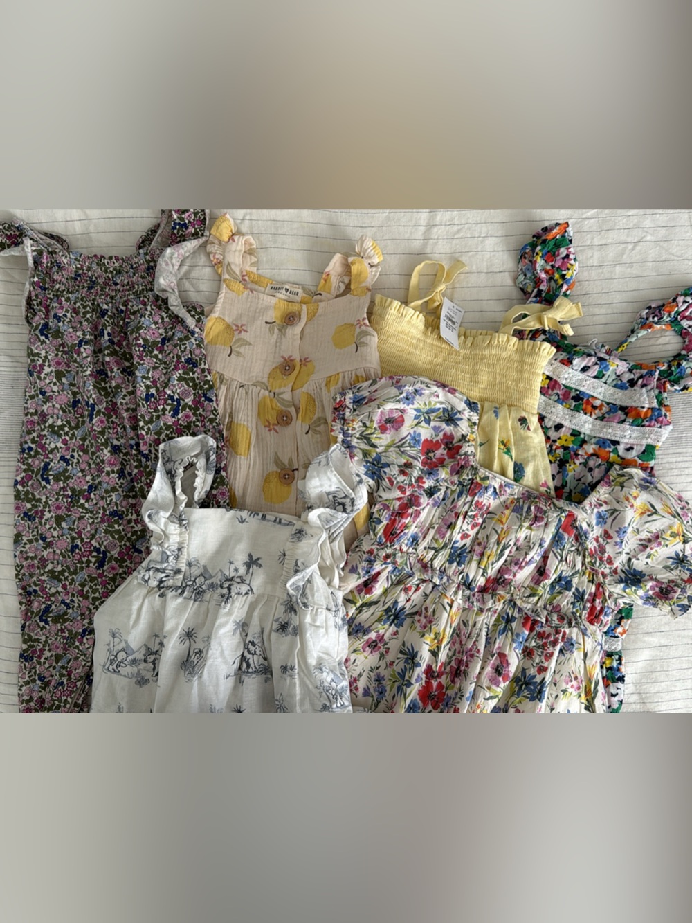 Baby Gap bundle: 6 NWT dresses 12-18mo